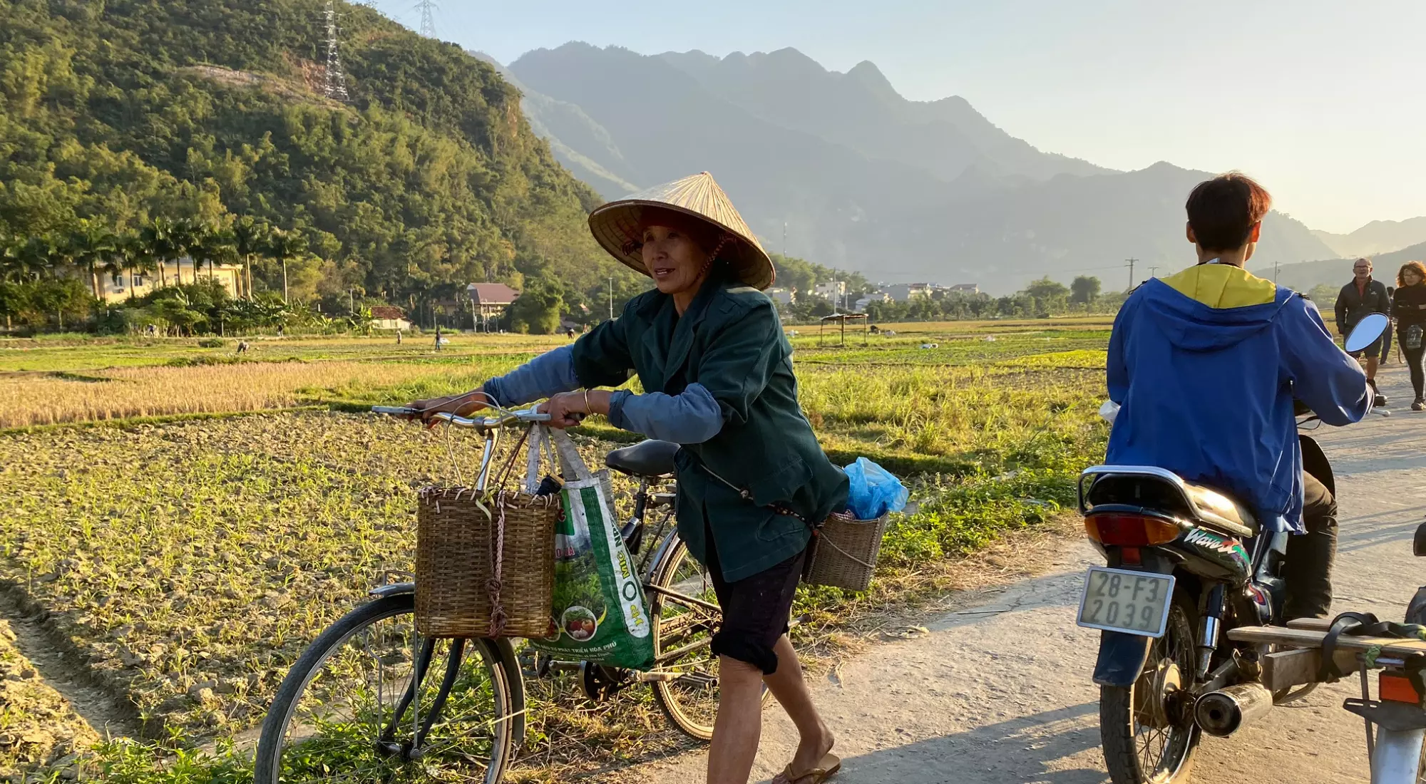 Day 3: Travel from Hà Nội to Mai Châu